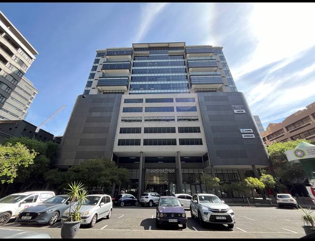 2,004M² OFFICE TO LET IN FORESHORE